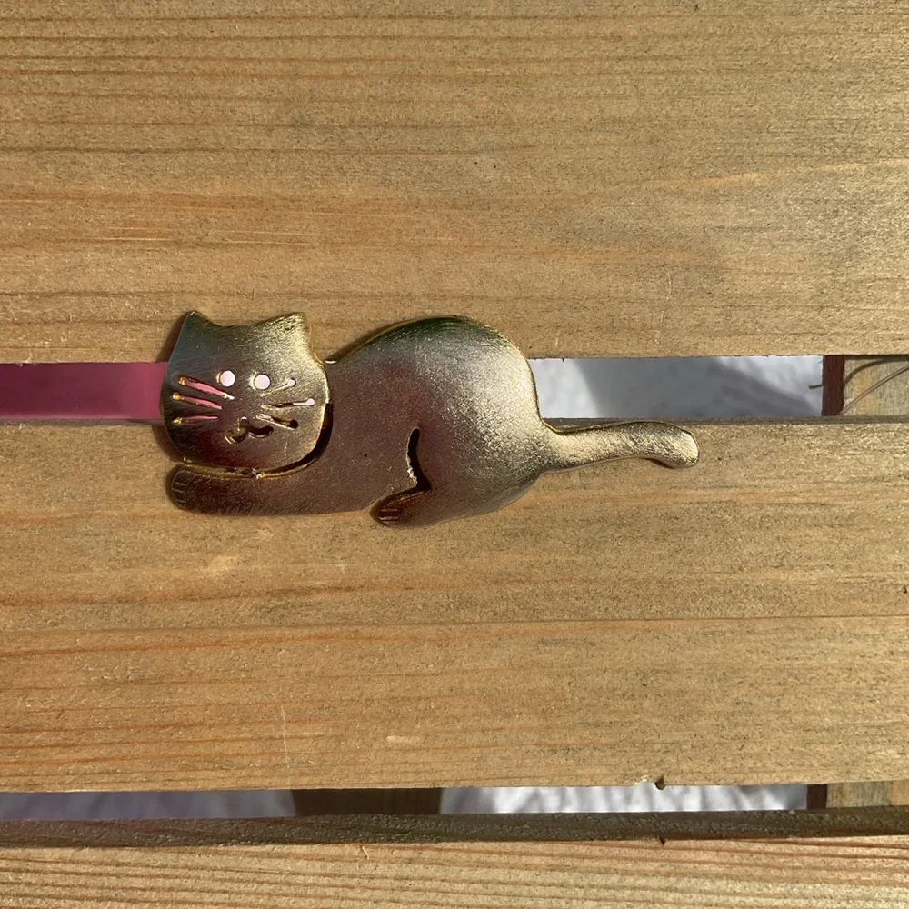 Brushed Brass Gold Colored Kitten Cat Pin New Vintage late 80's early 90's